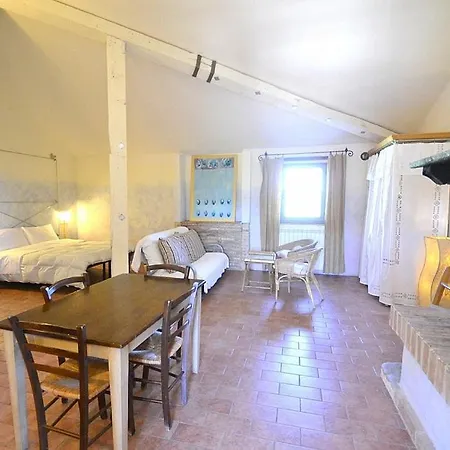 Sleeps 4 Pool Wifi